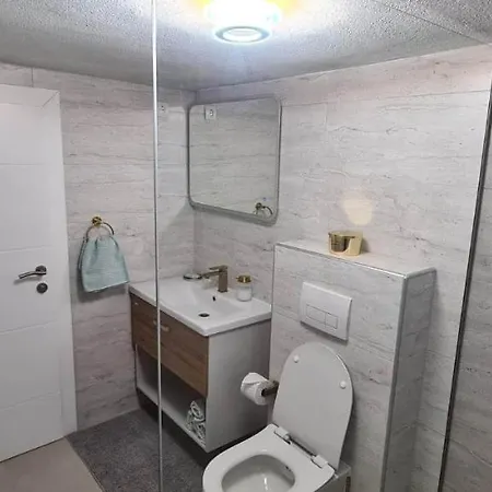 Apartment Apartman Stari Grad - Na Uni *