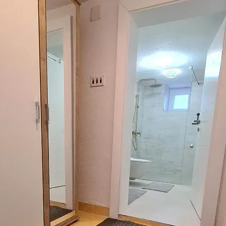 Apartment Apartman Stari Grad - Na Uni *